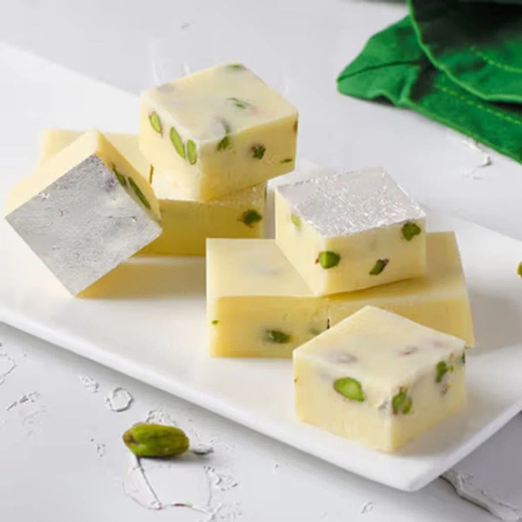 imgi 23 khoya pista burfi